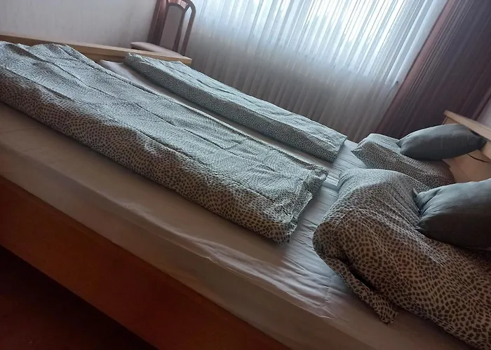 Hoteliving Duesseldorf Airport *